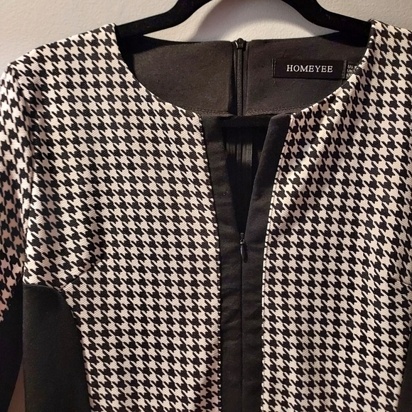 Homeyee Body-con Black and White Houndstooth 3/4 Sleeve Dress in Size 10 - Picture 3 of 12